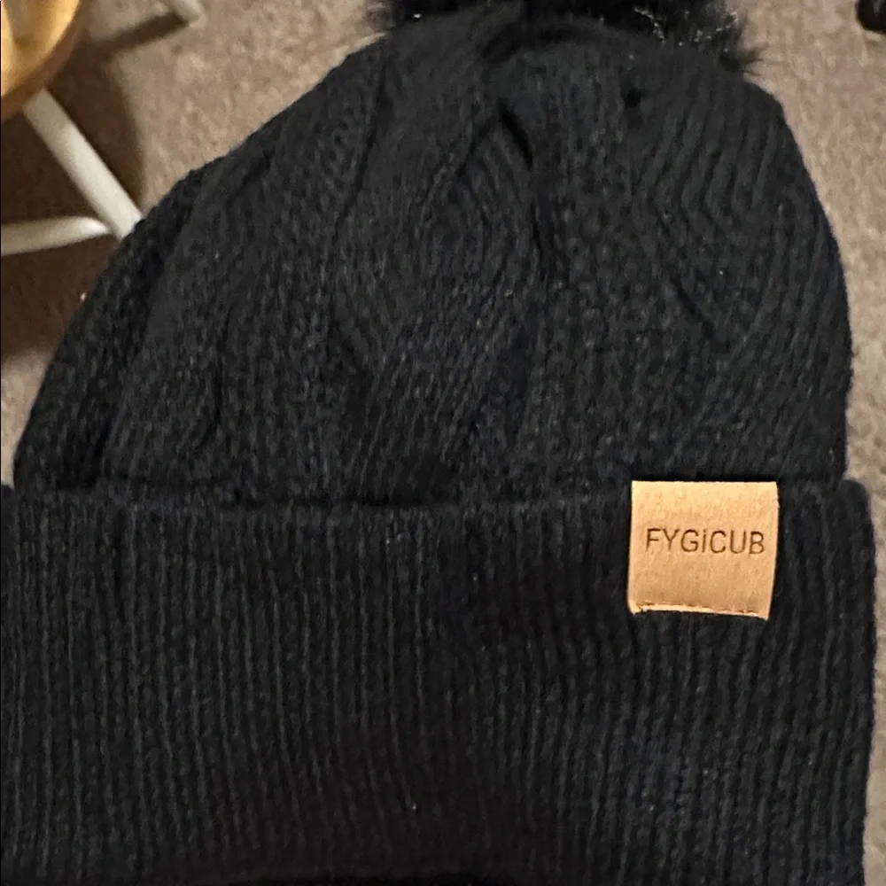 NWOT Knit Beanie with Pom Pom